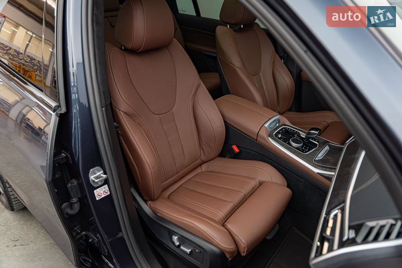 Внедорожник / Кроссовер BMW X7 2022 в Киеве