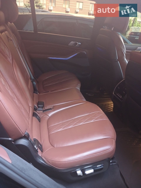 Внедорожник / Кроссовер BMW X7 2020 в Днепре