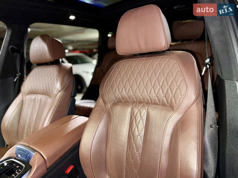 Внедорожник / Кроссовер BMW X7 2020 в Киеве