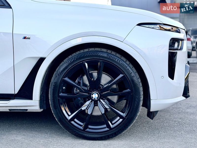 Внедорожник / Кроссовер BMW X7 2023 в Киеве