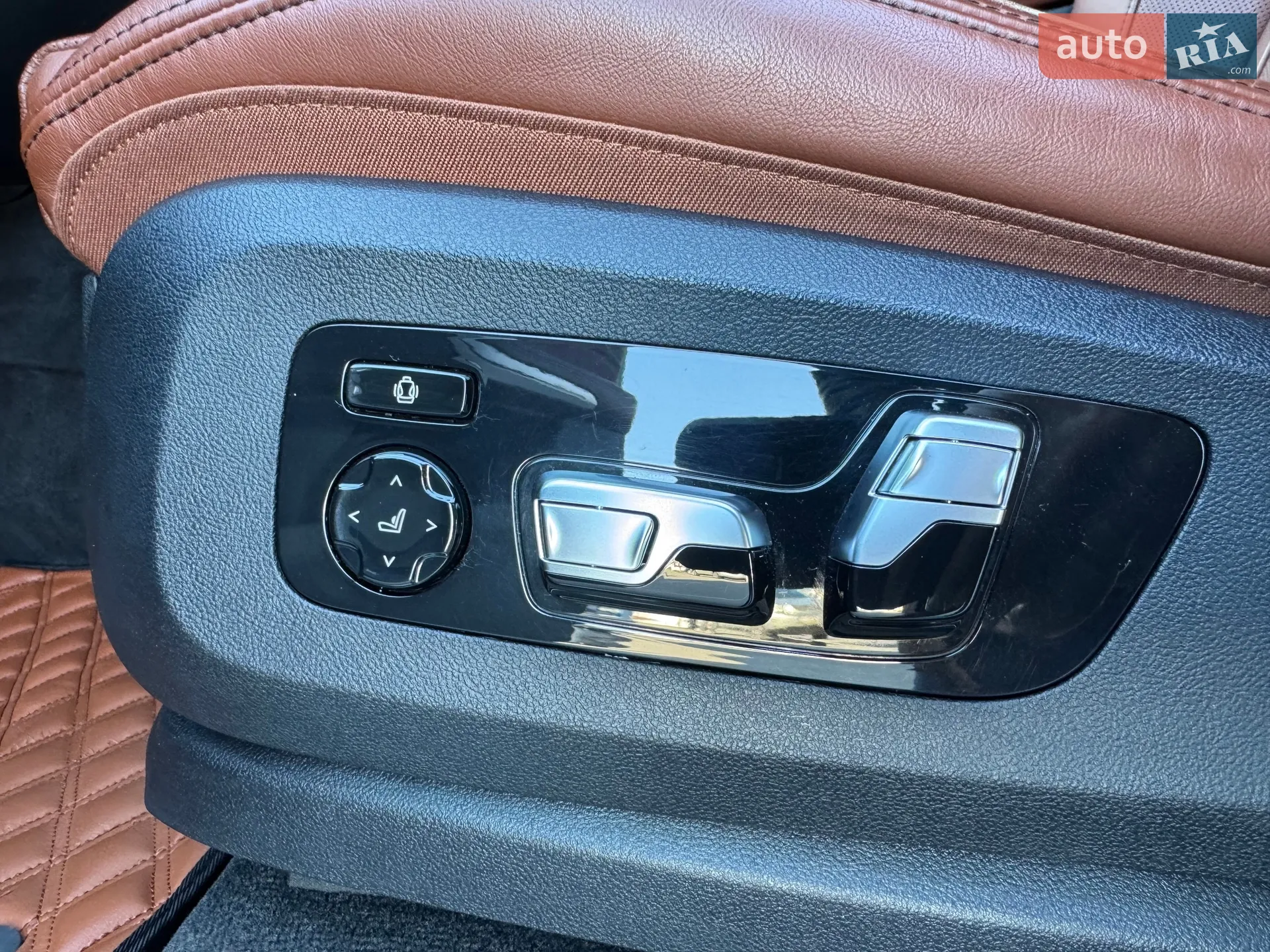2021 BMW X7 - мініатюра 13