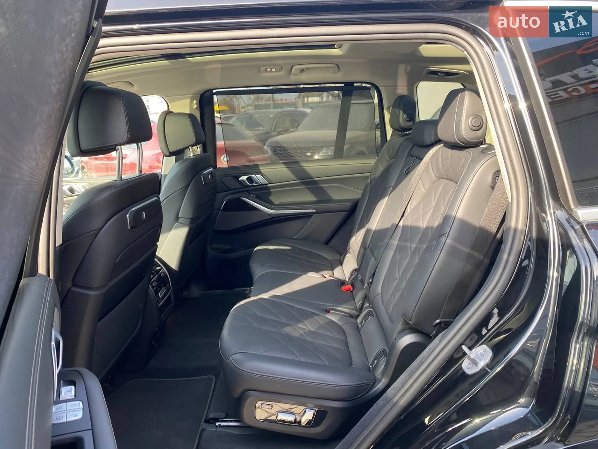 2023 BMW X7 - мініатюра 26