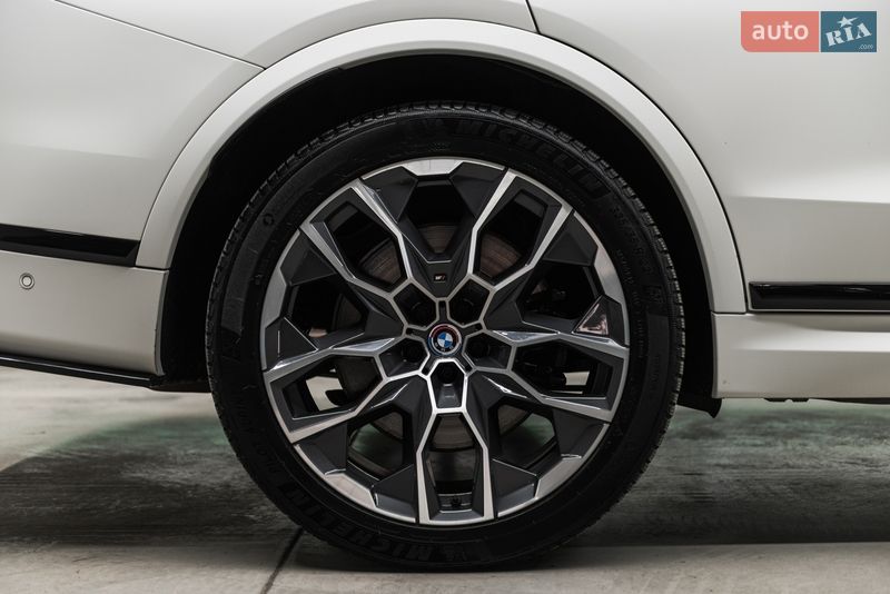 Позашляховик / Кросовер BMW X7 2023 в Мукачевому фото 15 Позашляховик / Кросовер BMW X7 2023 в Мукачевому