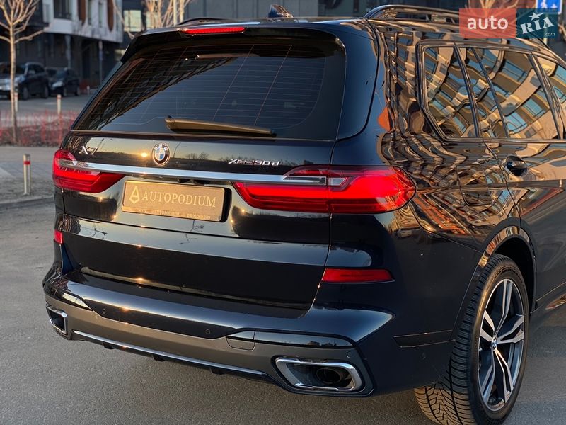 Внедорожник / Кроссовер BMW X7 2022 в Киеве