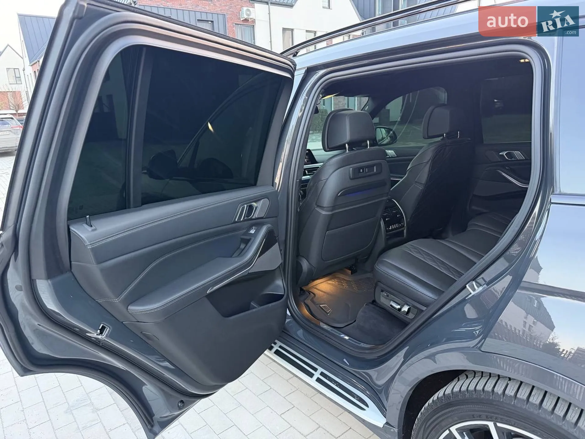 2021 BMW X7 - мініатюра 29