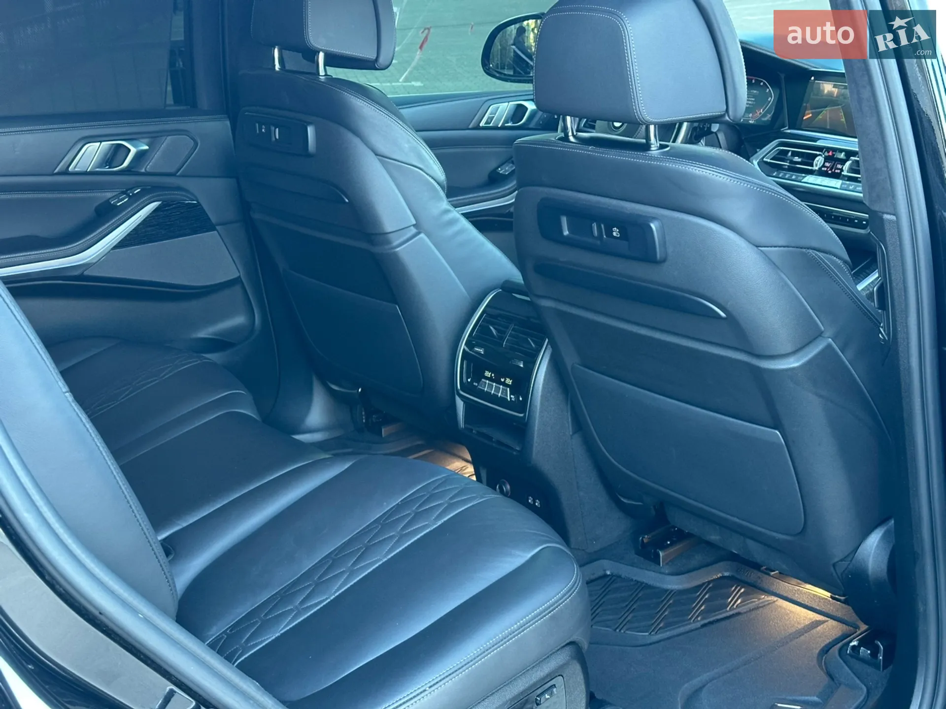 2022 BMW X7 - мініатюра 22