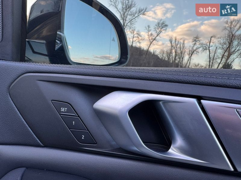 Позашляховик / Кросовер BMW X7 2020 в Києві