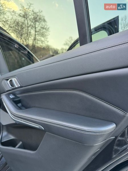Позашляховик / Кросовер BMW X7 2020 в Києві