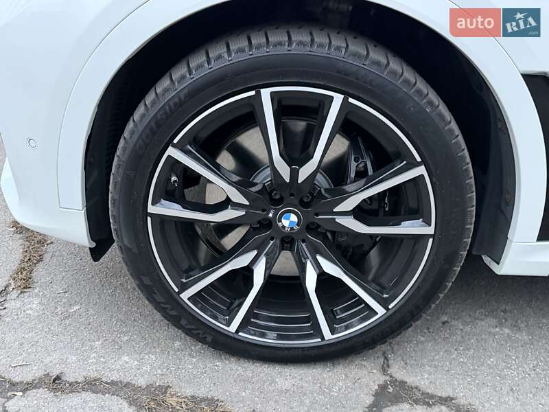 Позашляховик / Кросовер BMW X7 2022 в Києві