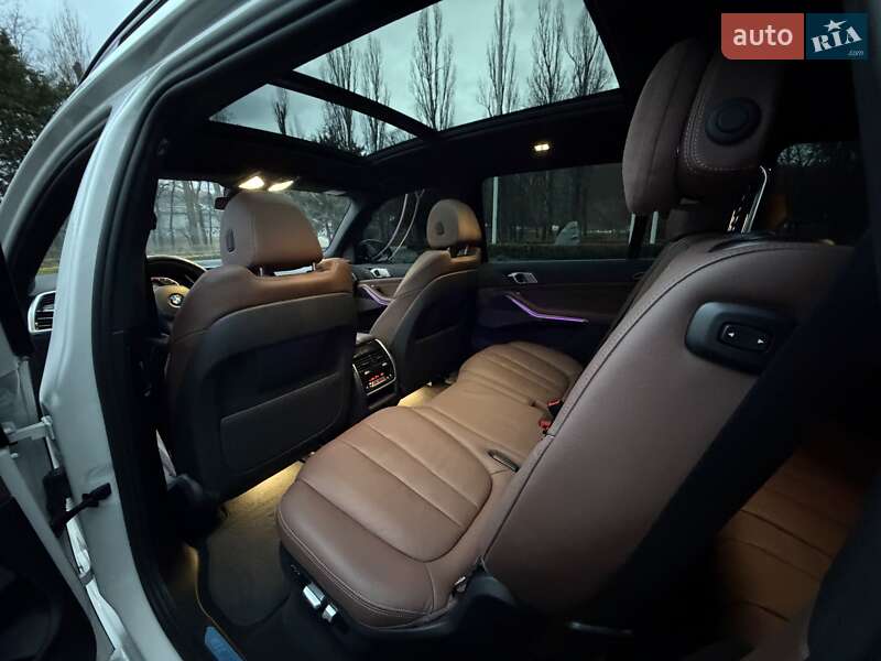 Позашляховик / Кросовер BMW X7 2022 в Києві