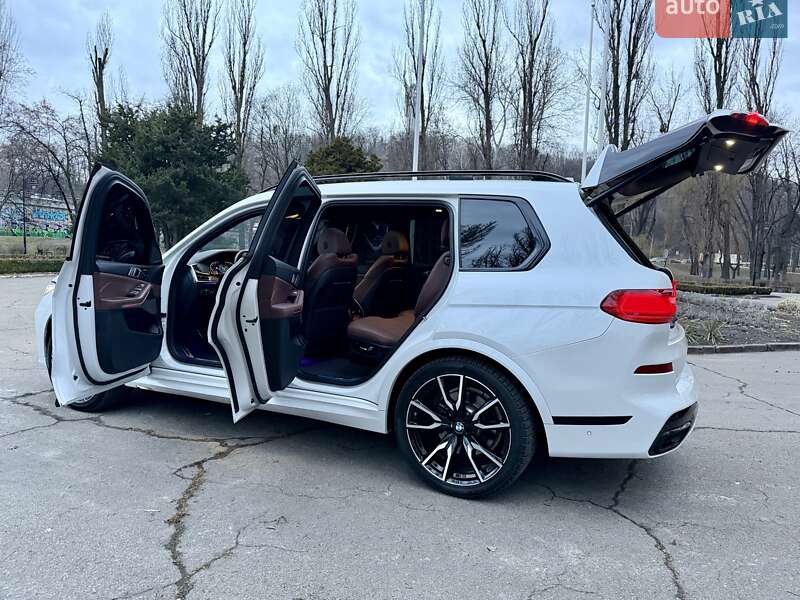 Позашляховик / Кросовер BMW X7 2022 в Києві
