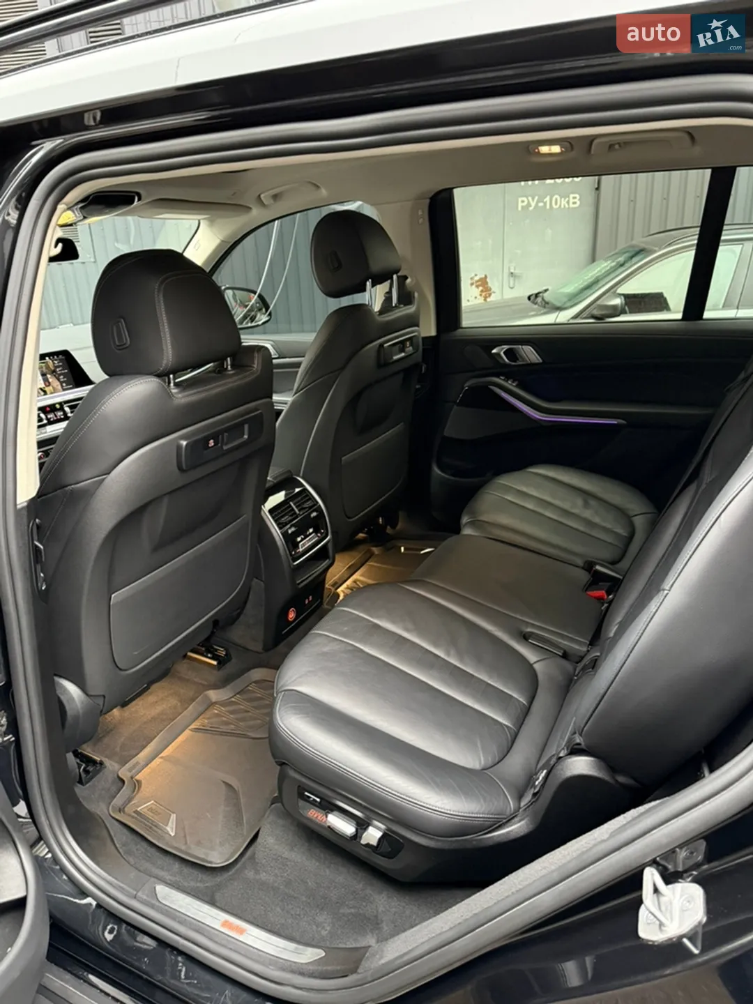 2021 BMW X7 - мініатюра 8