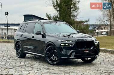Внедорожник / Кроссовер BMW X7 2025 в Киеве
