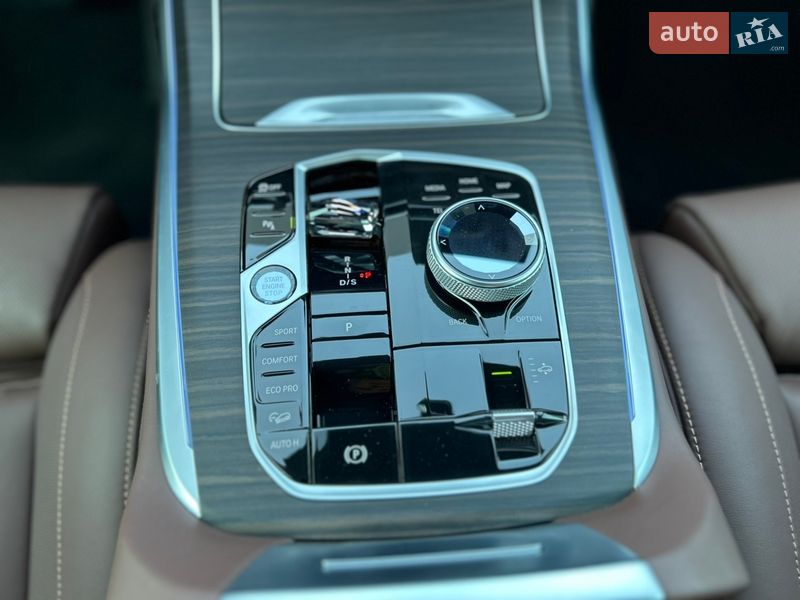 Внедорожник / Кроссовер BMW X7 2025 в Киеве