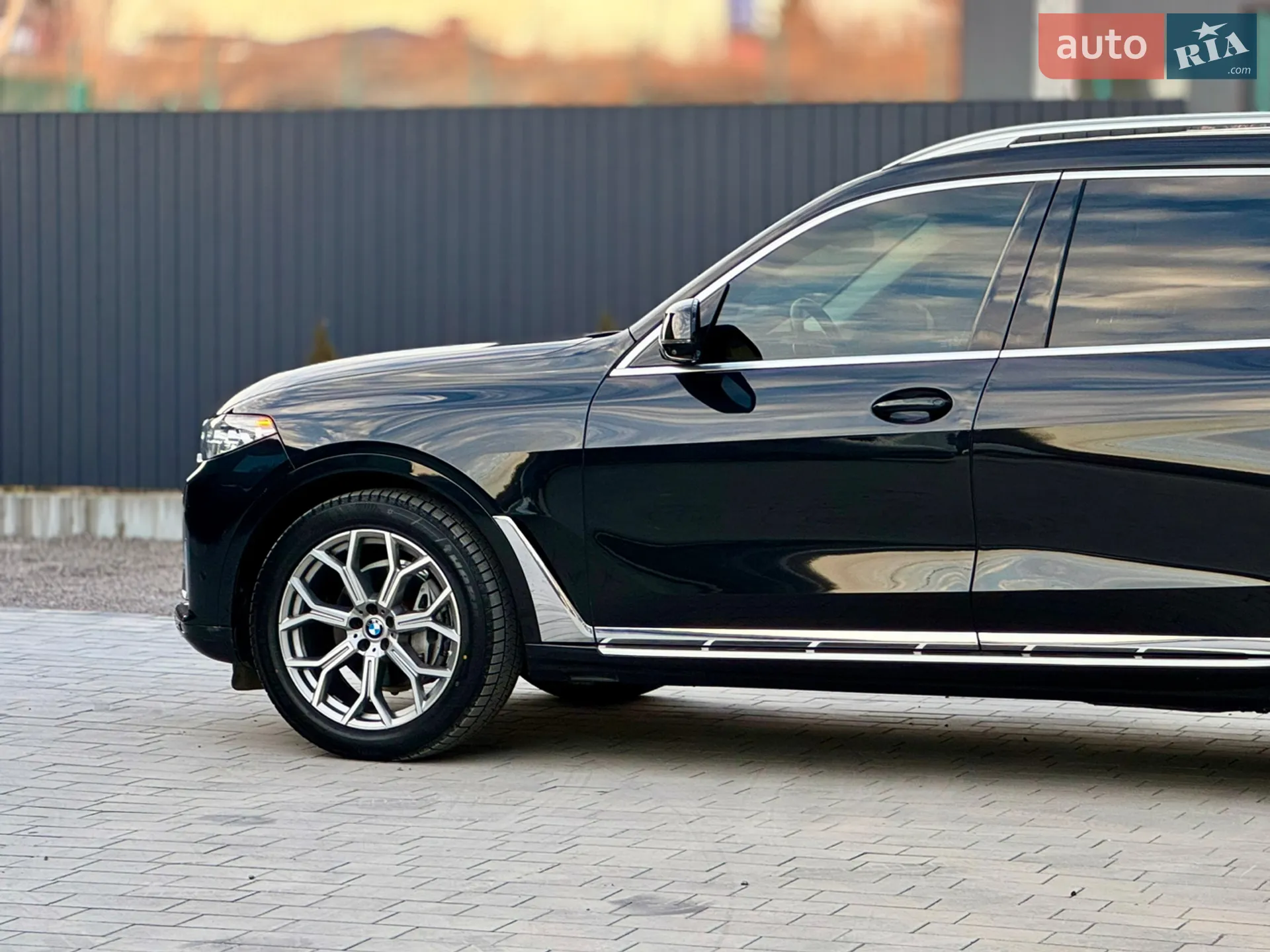 2020 BMW X7 - мініатюра 15