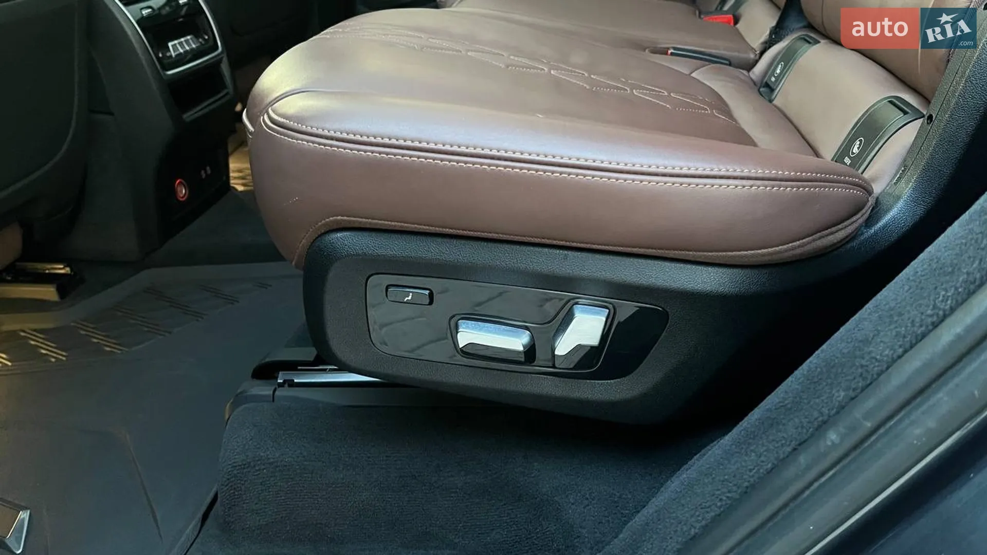 2019 BMW X7 - мініатюра 33