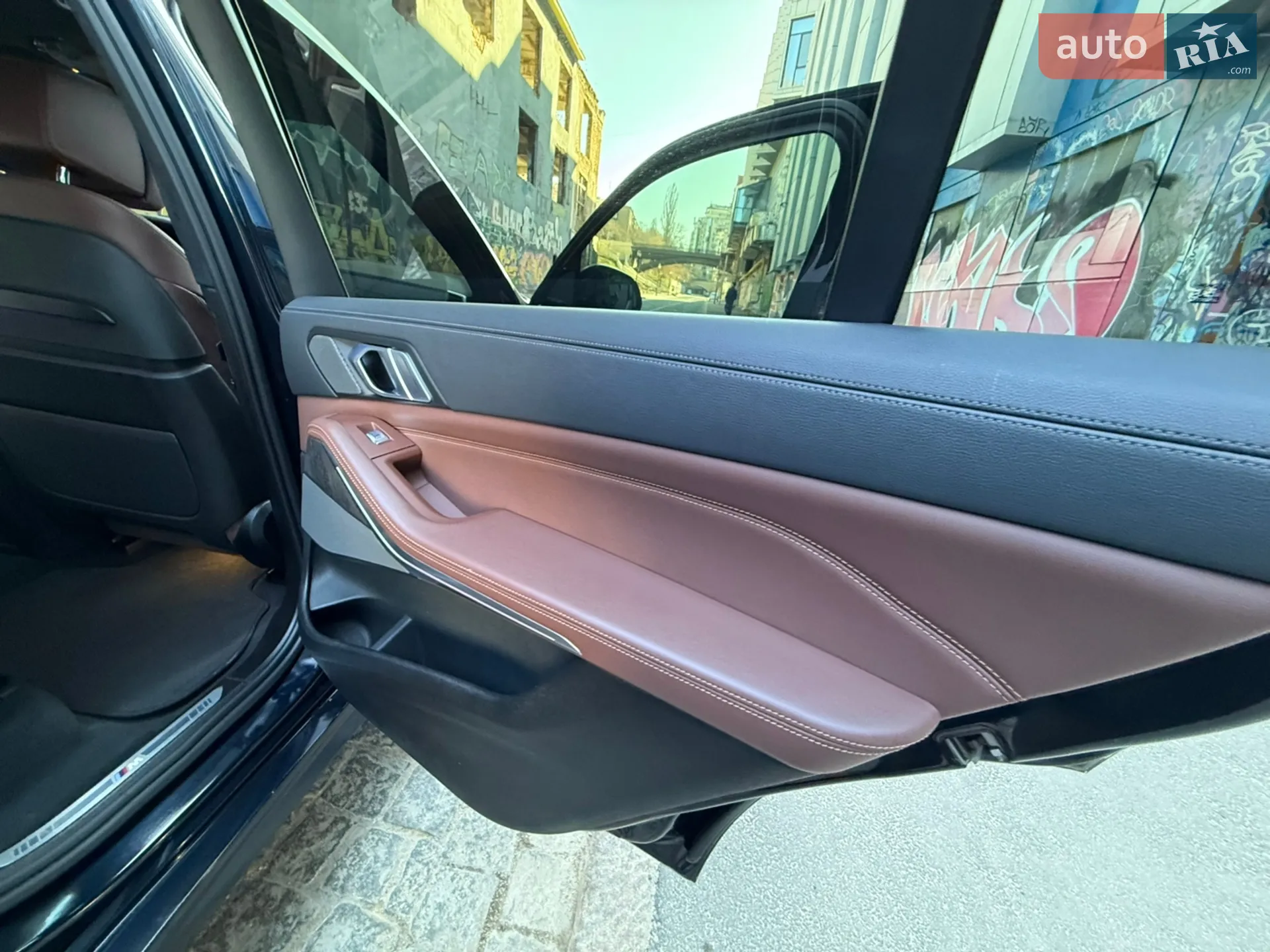 2020 BMW X7 - мініатюра 101