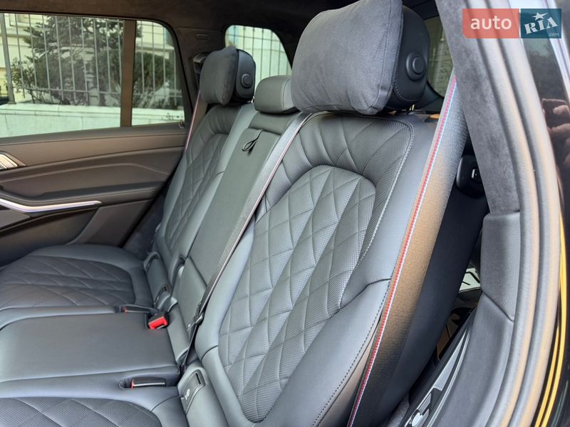 Позашляховик / Кросовер BMW X7 2023 в Києві
