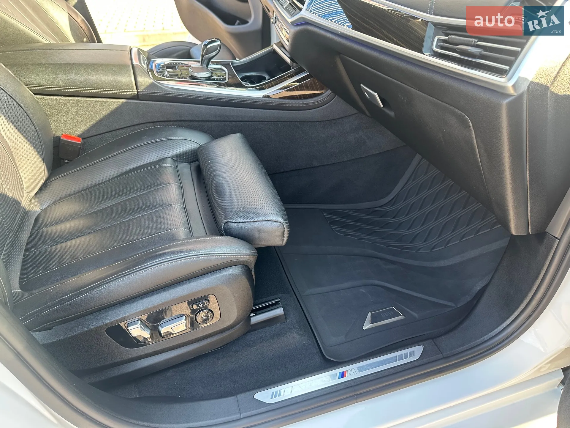 2019 BMW X7 - мініатюра 16