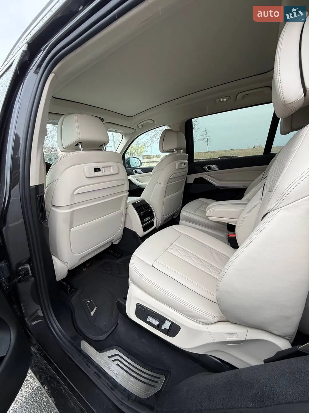 2020 BMW X7 - мініатюра 17