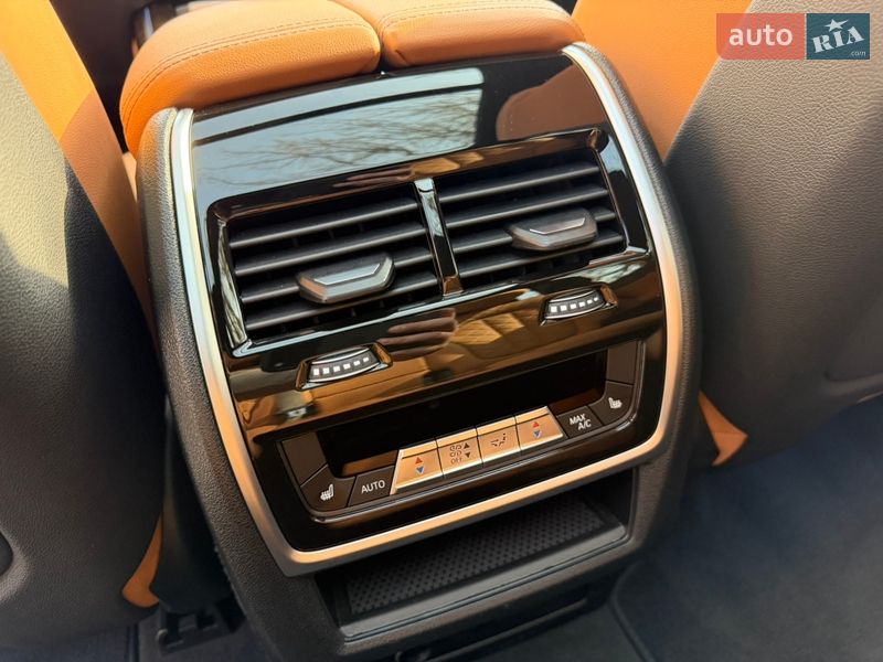 Позашляховик / Кросовер BMW X7 2023 в Києві фото 10 Позашляховик / Кросовер BMW X7 2023 в Києві