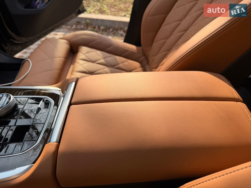 Позашляховик / Кросовер BMW X7 2023 в Києві фото 16 Позашляховик / Кросовер BMW X7 2023 в Києві