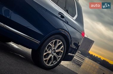 Внедорожник / Кроссовер BMW X7 2019 в Киеве