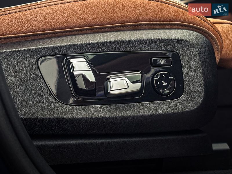 Внедорожник / Кроссовер BMW X7 2019 в Киеве