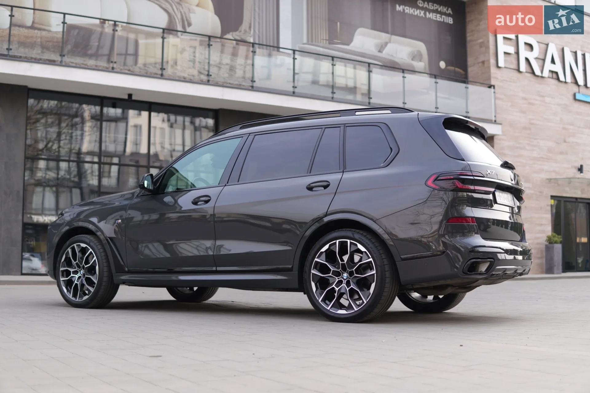 2025 BMW X7 - мініатюра 8