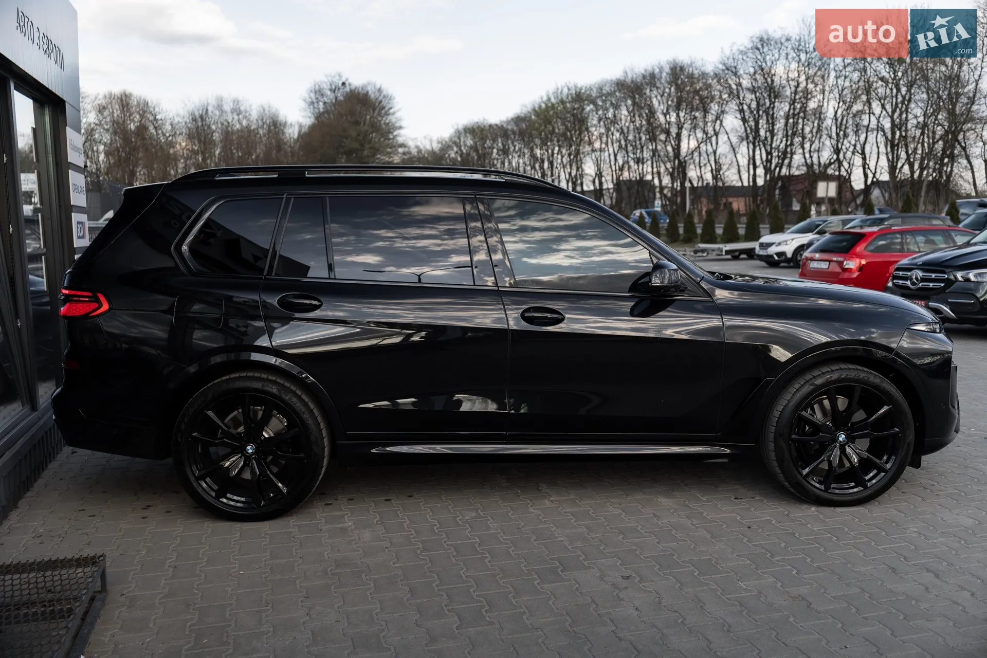 2025 BMW X7 - мініатюра 9