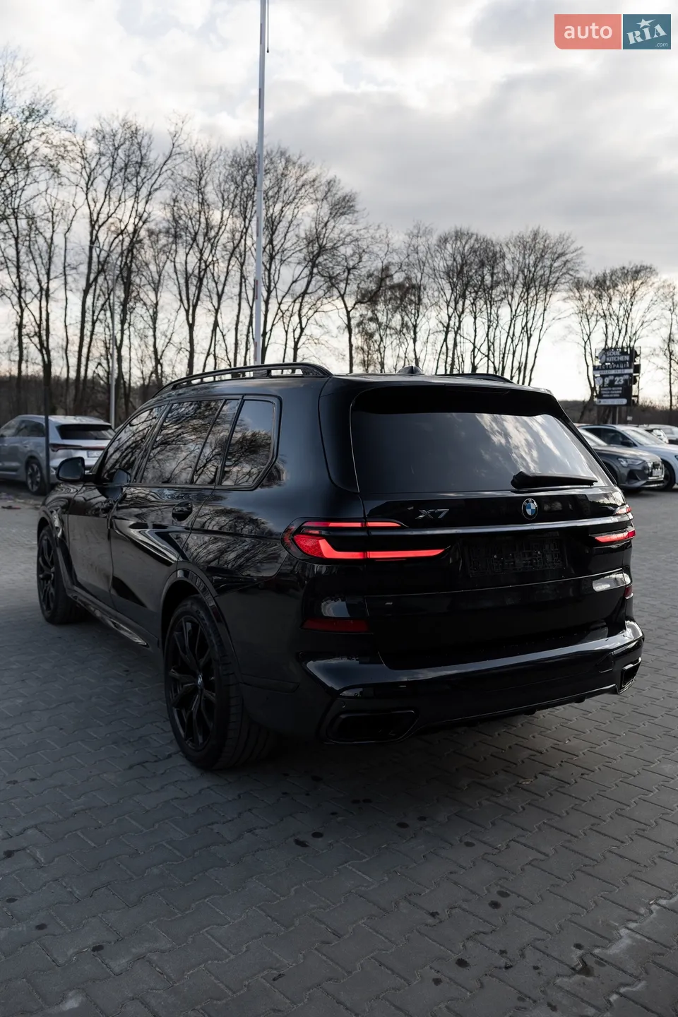 2025 BMW X7 - мініатюра 11