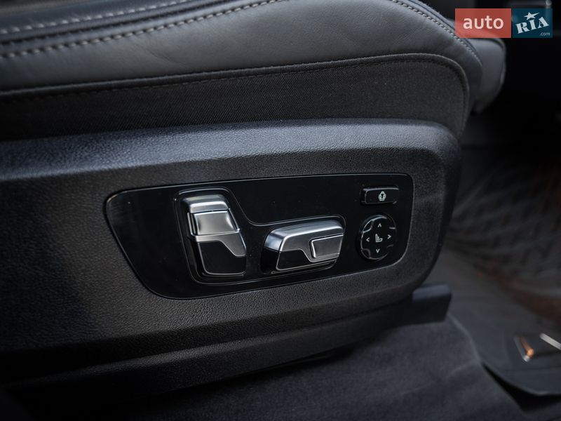Позашляховик / Кросовер BMW X7 2025 в Львові фото 26 Позашляховик / Кросовер BMW X7 2025 в Львові