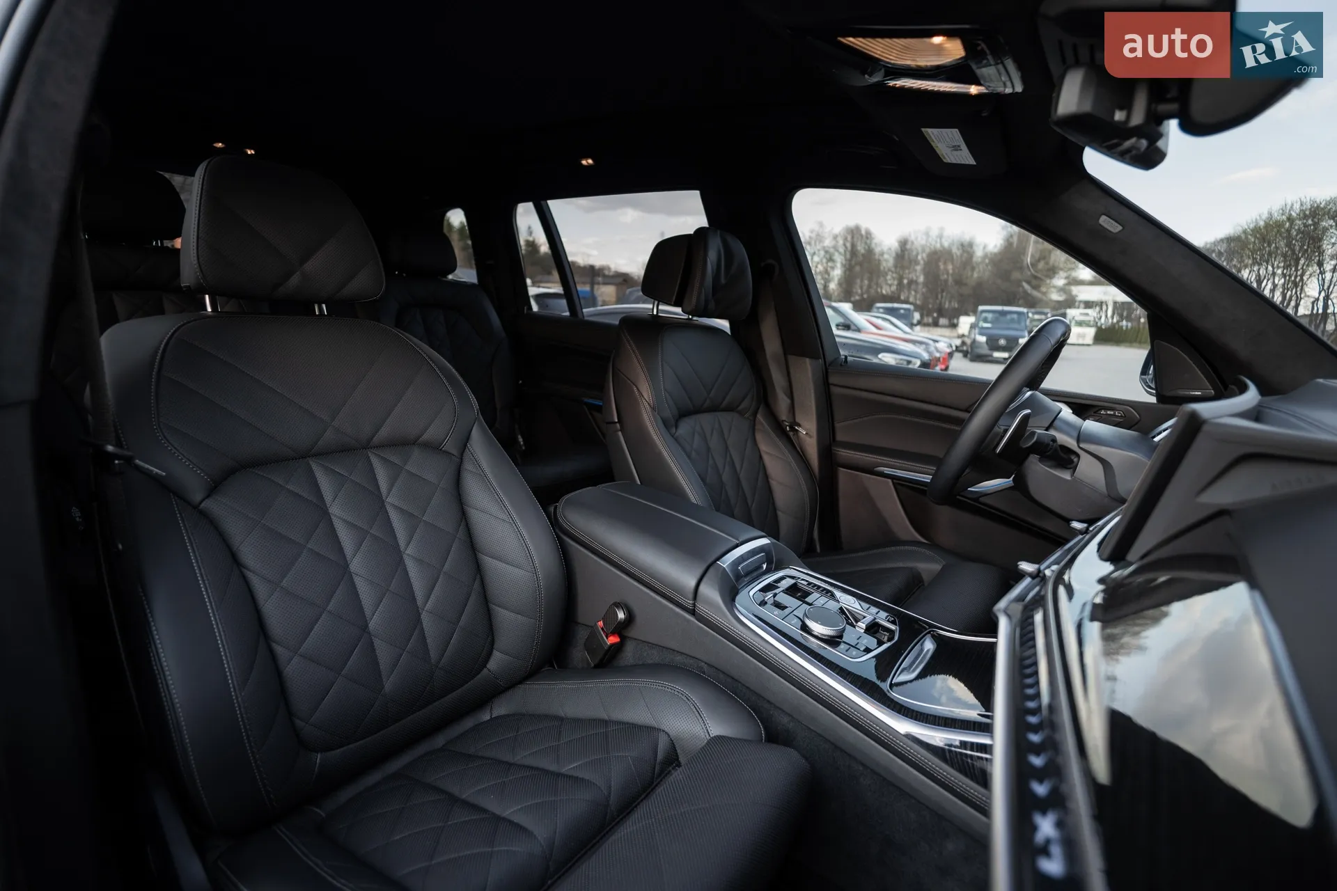 2025 BMW X7 - мініатюра 27