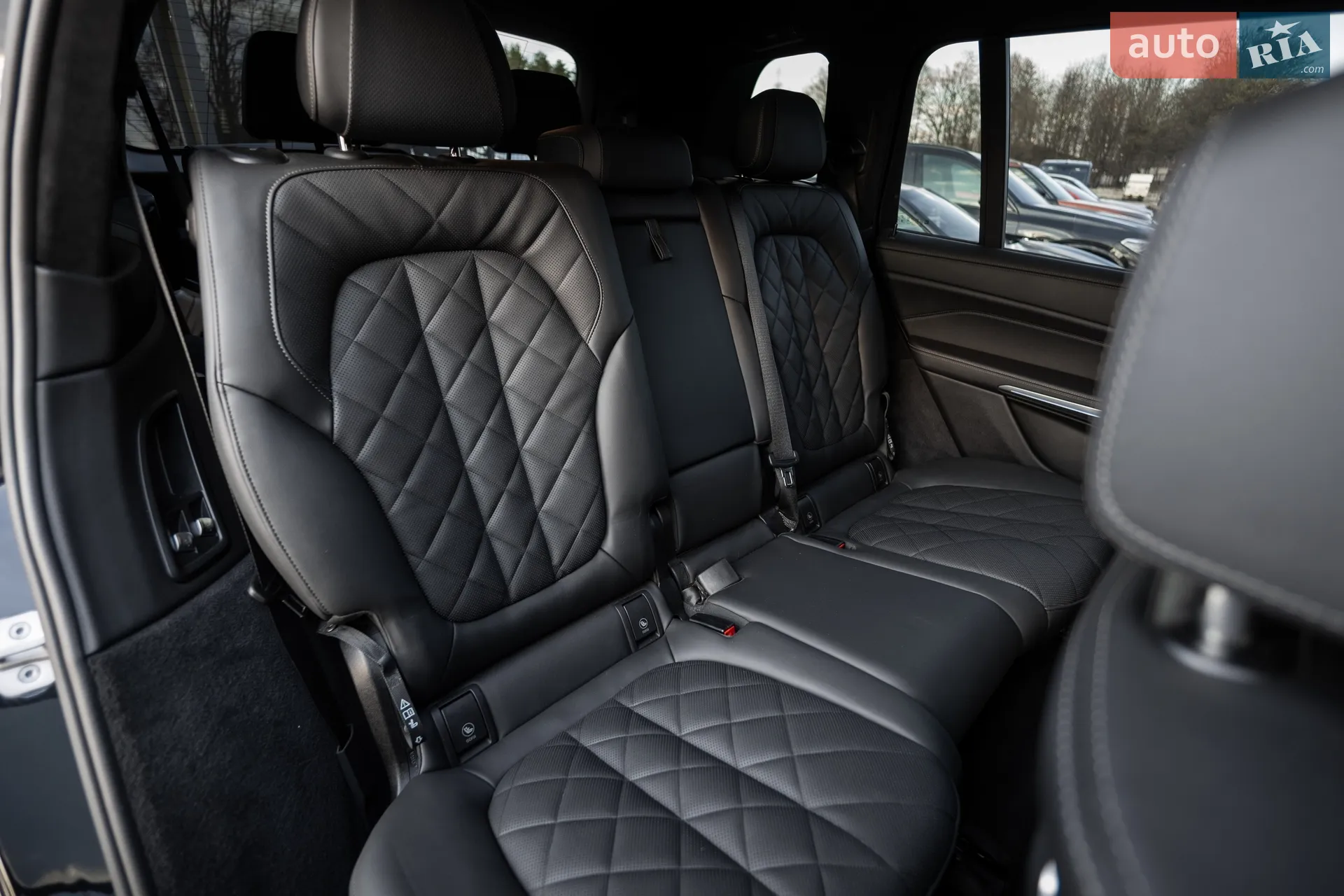 2025 BMW X7 - мініатюра 29