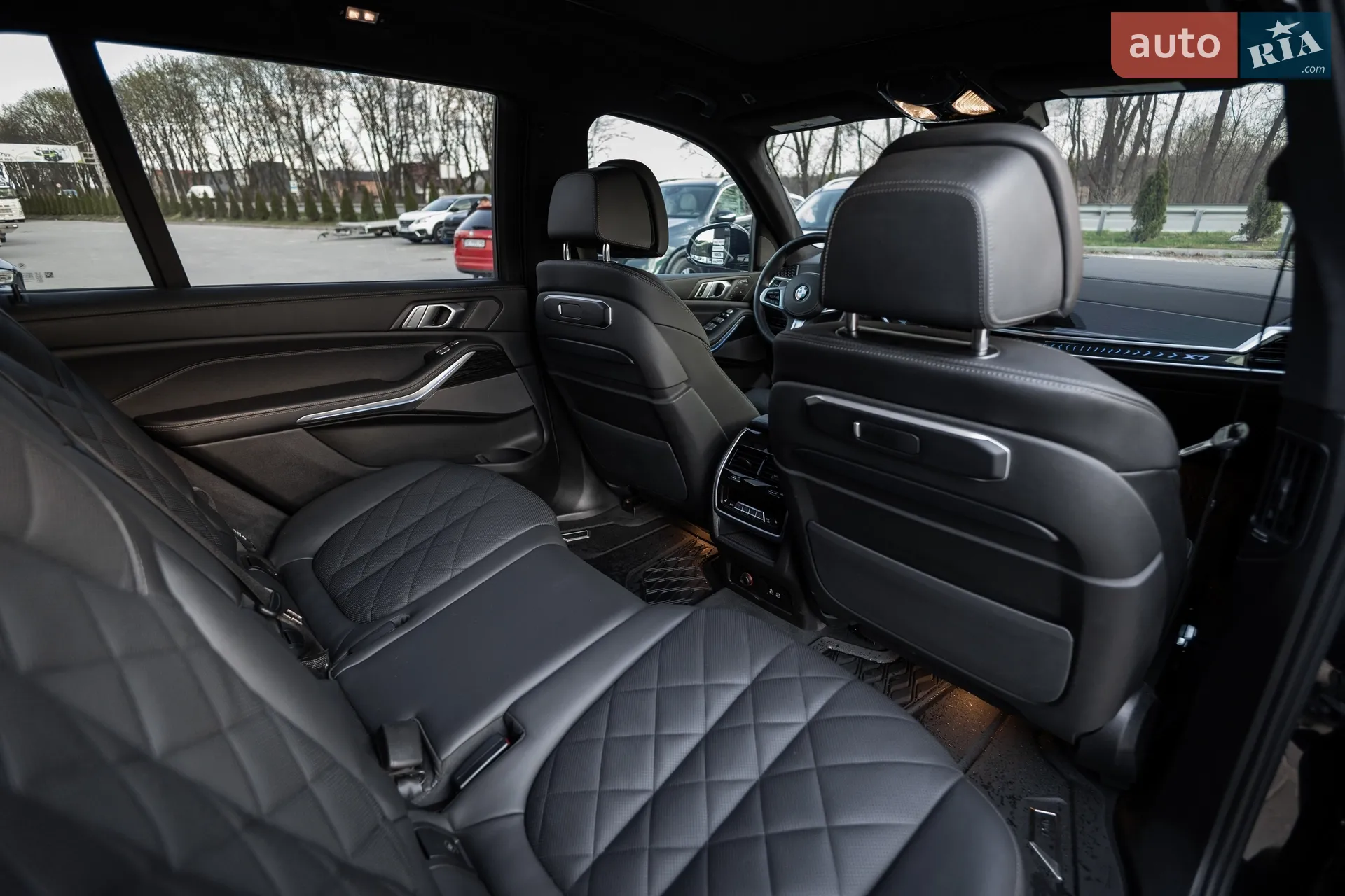2025 BMW X7 - мініатюра 31