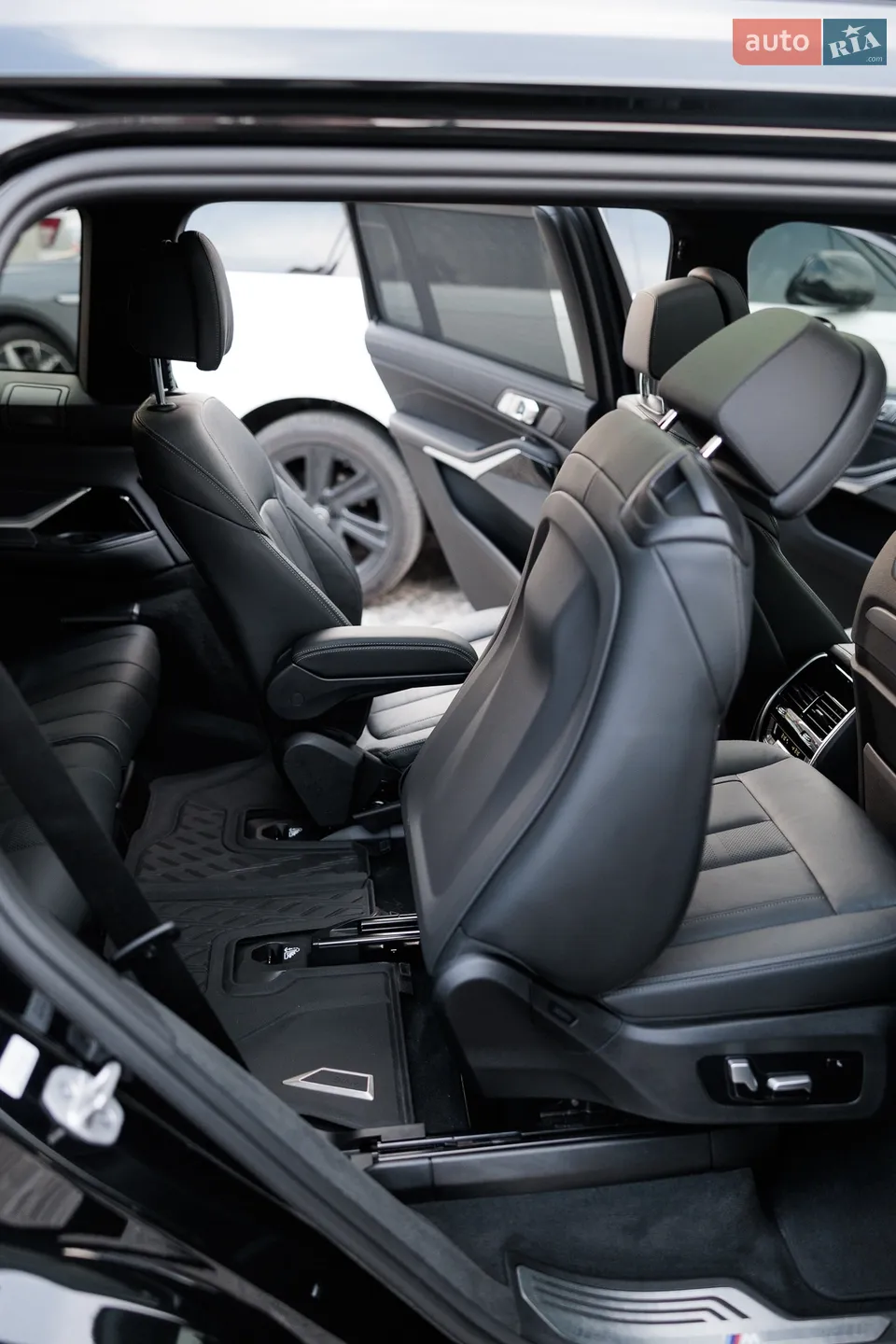 2021 BMW X7 - мініатюра 32