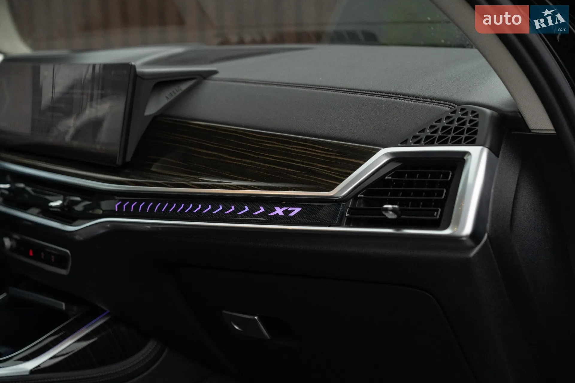 2022 BMW X7 - мініатюра 36