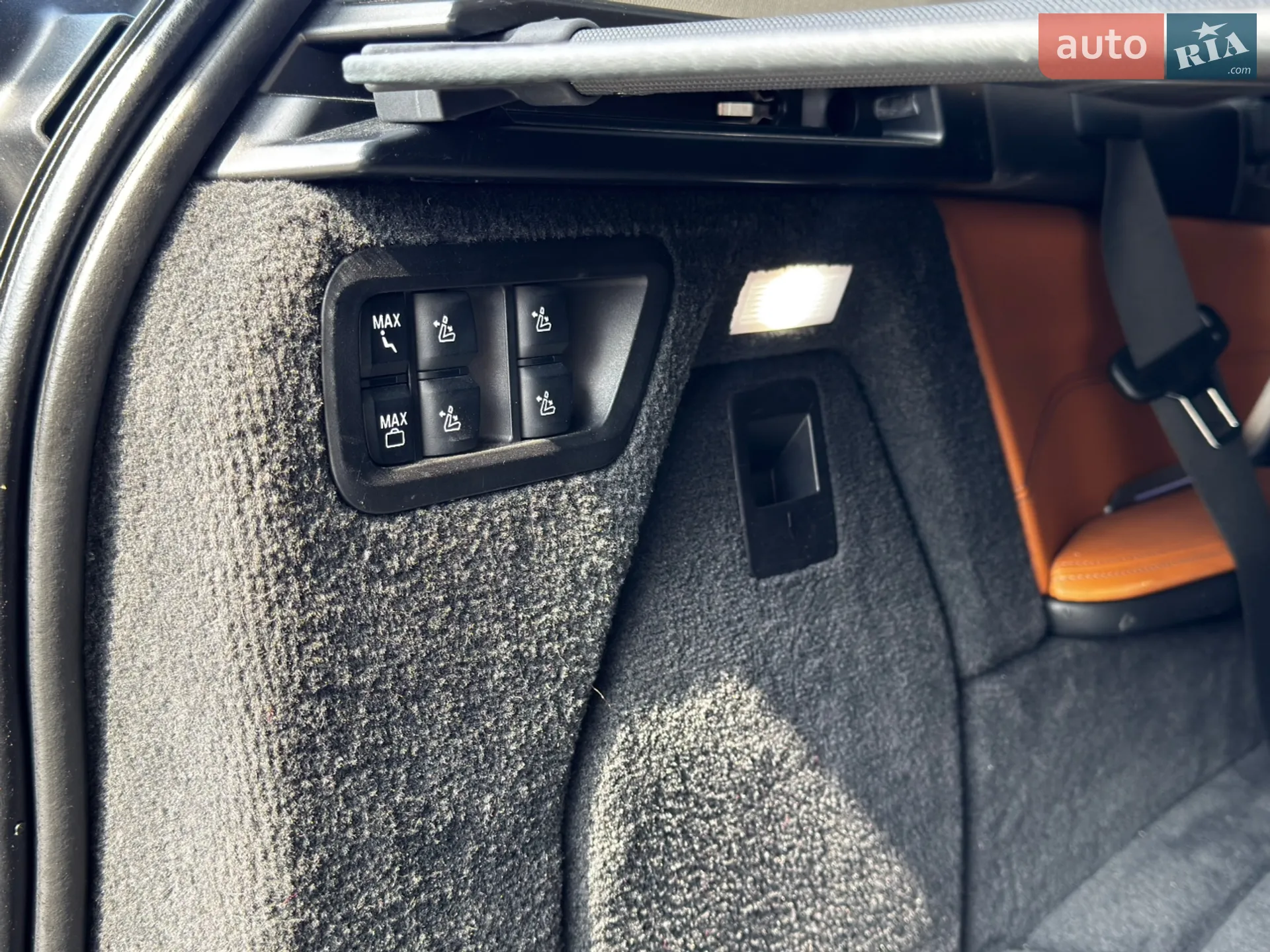 2021 BMW X7 - мініатюра 18