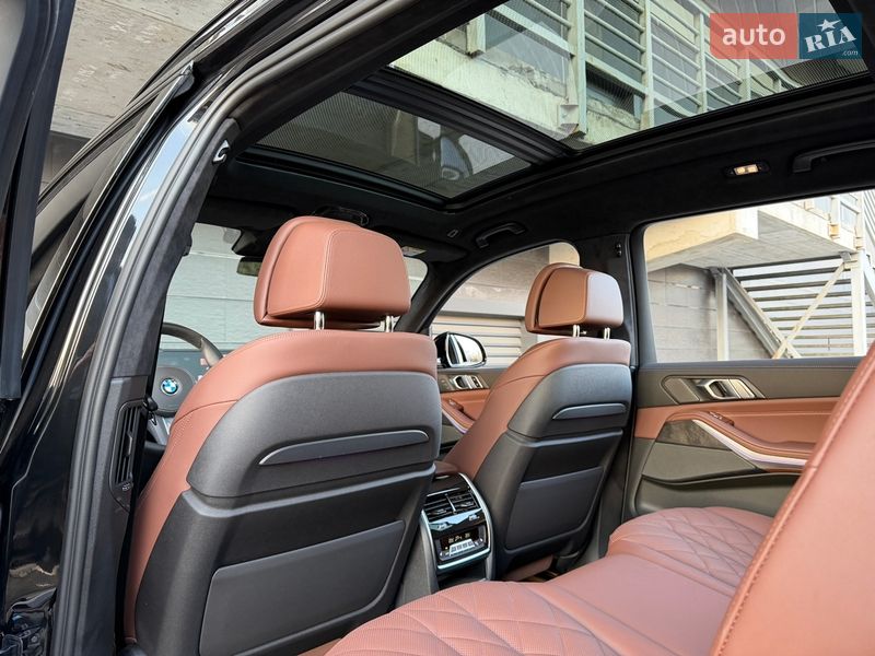 Позашляховик / Кросовер BMW X7 2023 в Києві фото 14 Позашляховик / Кросовер BMW X7 2023 в Києві