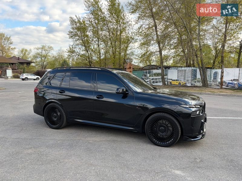 Внедорожник / Кроссовер BMW X7 2025 в Днепре