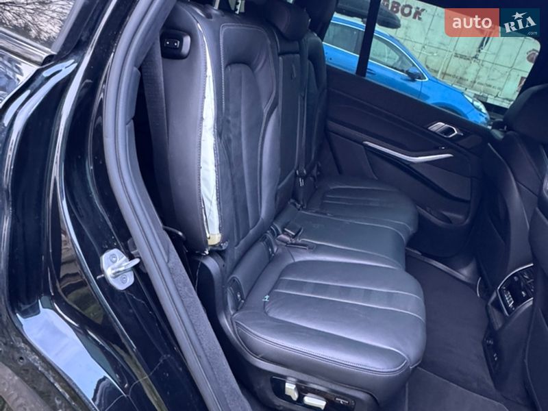 Позашляховик / Кросовер BMW X7 2022 в Києві