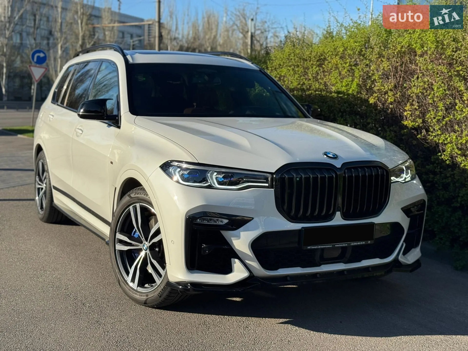 2021 BMW X7 - мініатюра 23