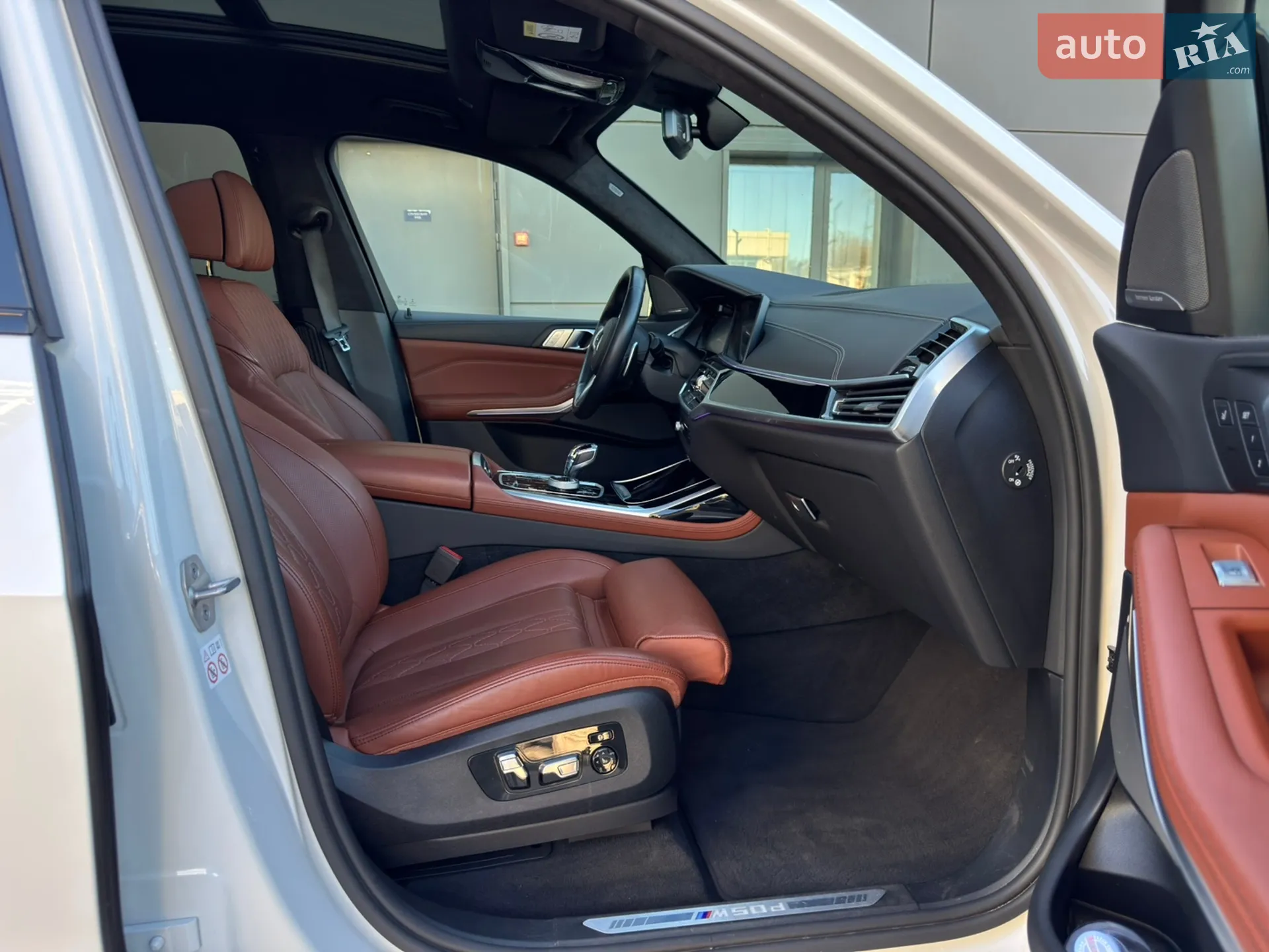 2021 BMW X7 - мініатюра 56
