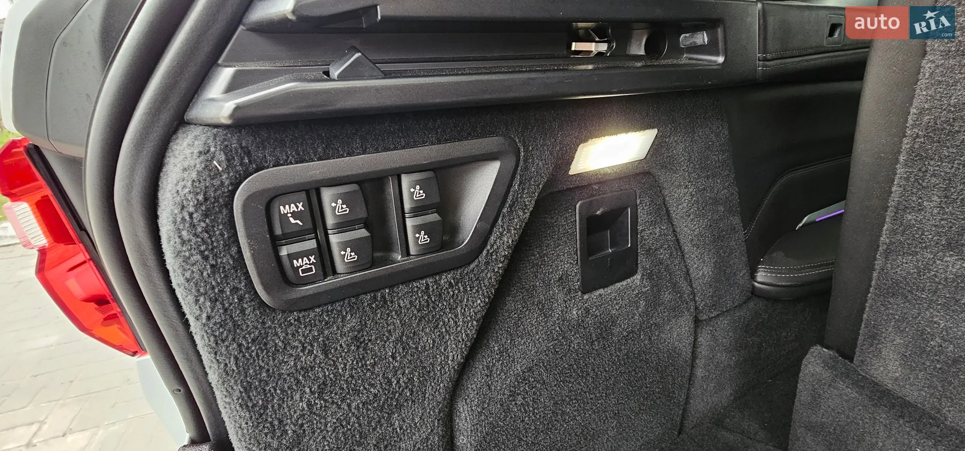 2021 BMW X7 - мініатюра 74
