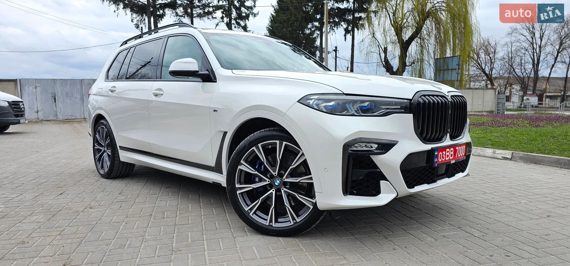 2021 BMW X7 - мініатюра 83