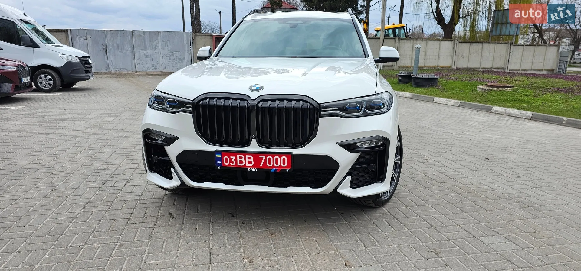 2021 BMW X7 - мініатюра 91