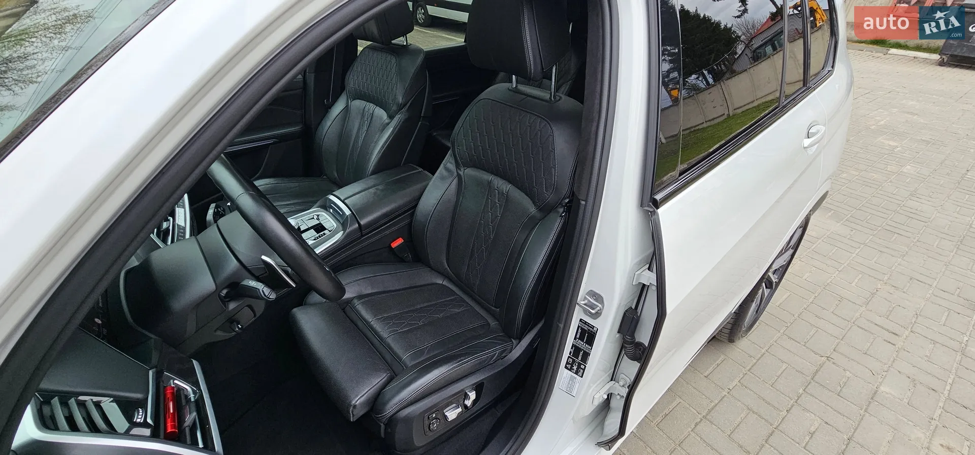 2021 BMW X7 - мініатюра 109