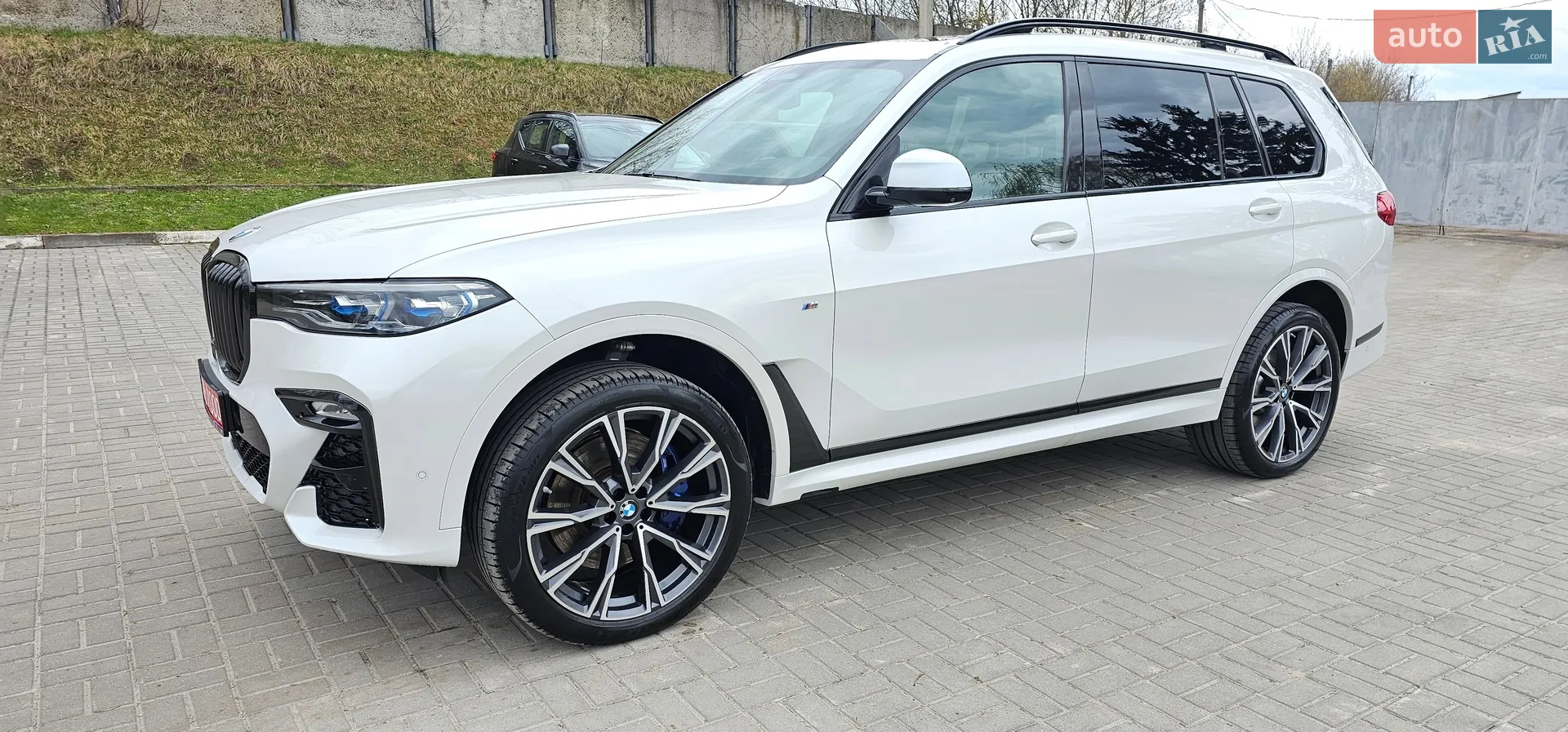 2021 BMW X7 - мініатюра 119
