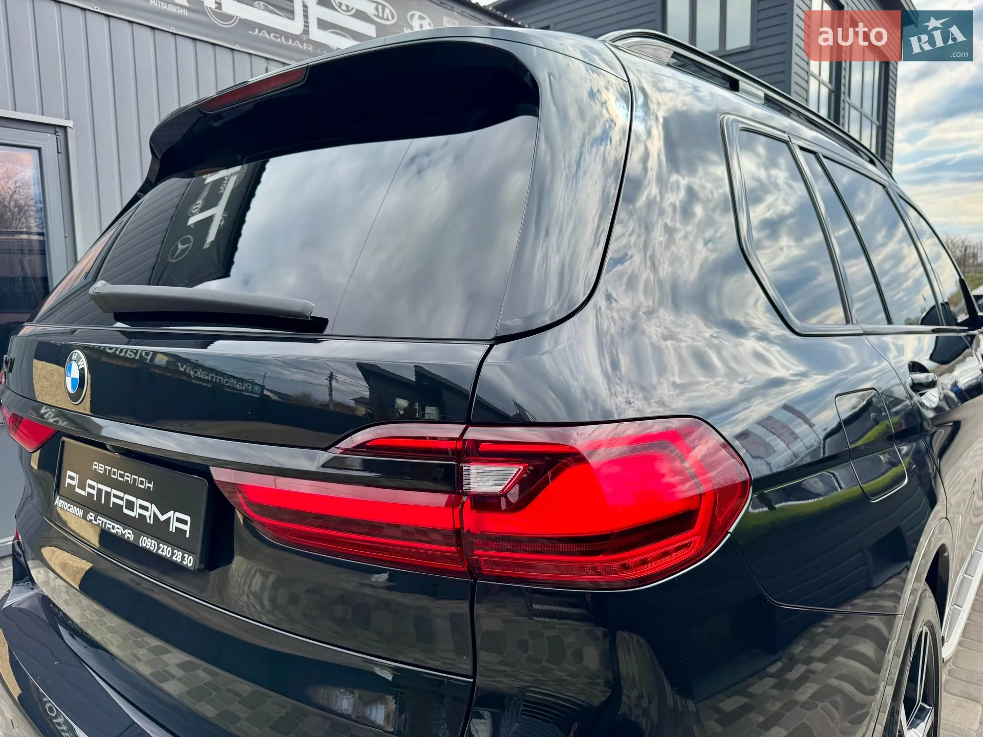 2021 BMW X7 - мініатюра 43