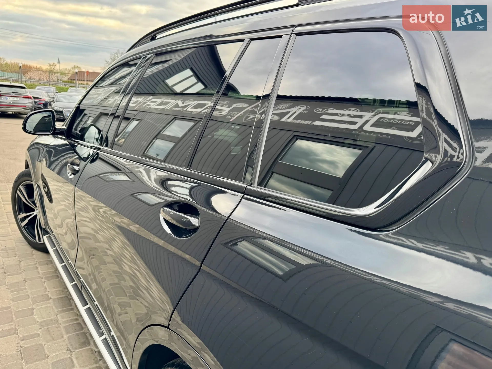 2021 BMW X7 - мініатюра 83